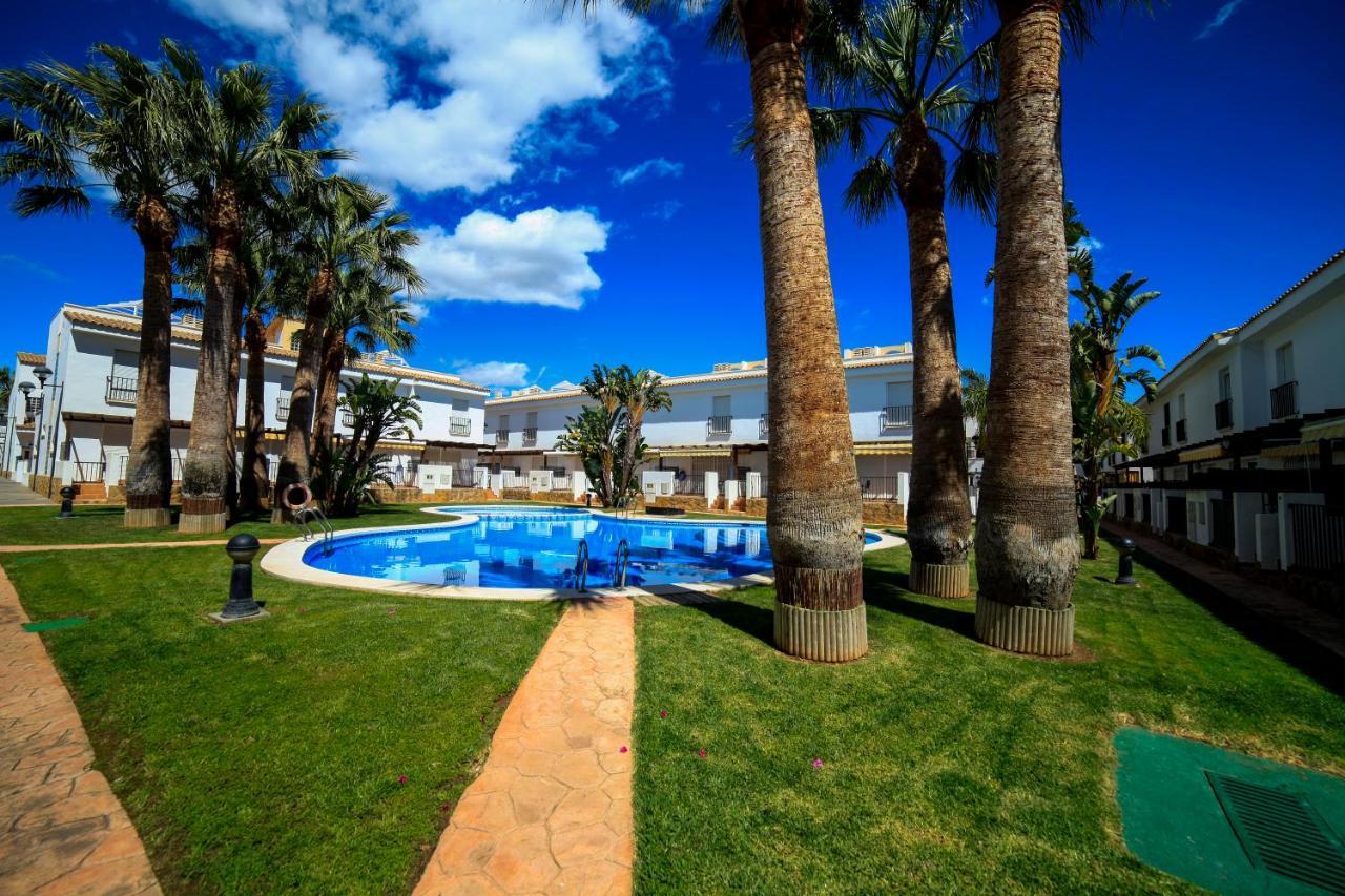 Adosado Con Jardin Y Piscina Palm Beach 86 Albert Villas Alcoceber ภายนอก รูปภาพ
